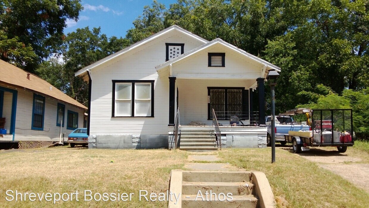 Foto principal - 3 br, 2 bath House - 2322 Darien St