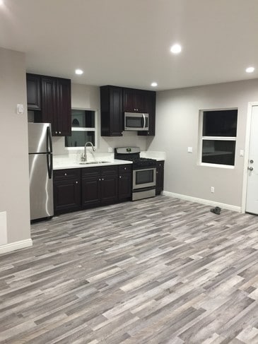 Foto del edificio - 14260 McCormick St