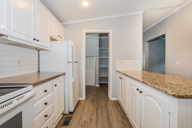 Building Photo - 21035 Sweet Blossom Ln