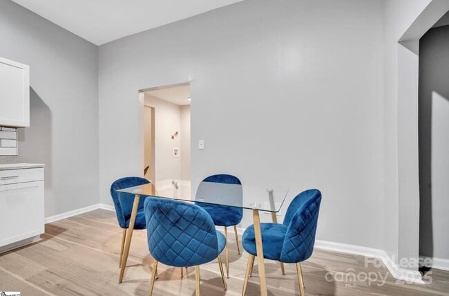 Building Photo - 426 Arch St