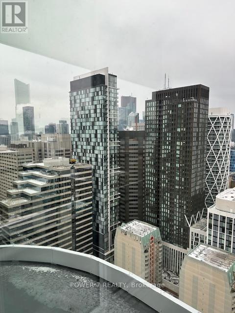 Building Photo - 280 Dundas St W