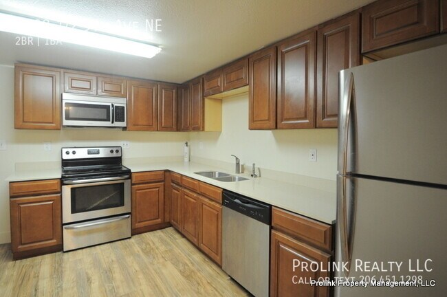 Foto del edificio - 5028 1/2 9th Ave NE-