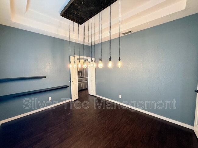 Building Photo - 7716 Pampas Dr
