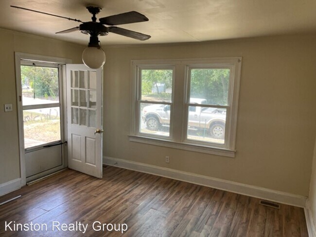 Foto del edificio - 2 br, 1 bath House - 1800 W Washington St.