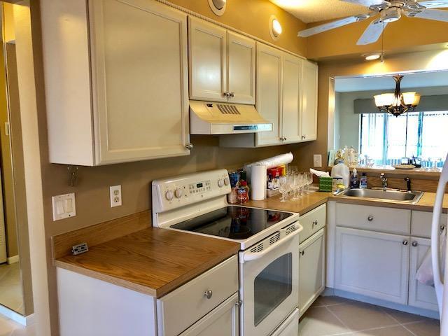 Foto del edificio - 7844 Willow Spring Dr