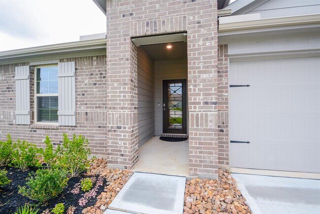 Foto del edificio - 40386 Blossom Vly Ln