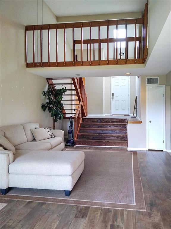 Building Photo - 16210 Seahorse Dr