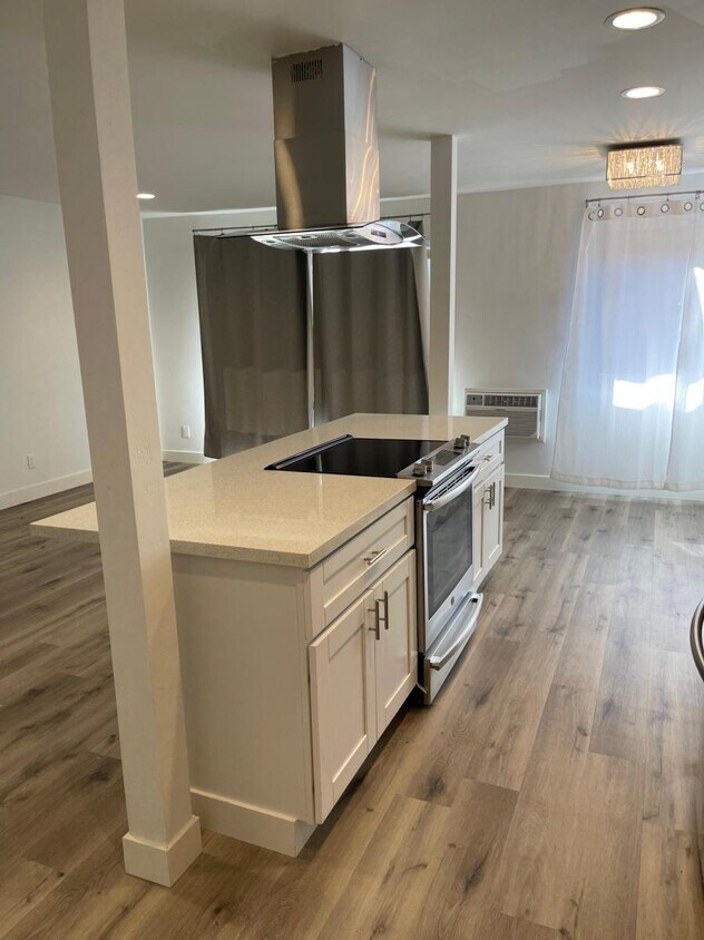 Foto principal - 8671 Lake Murray Blvd