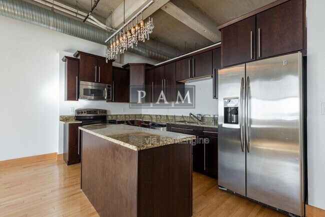 Foto del edificio - 239 E Chicago St