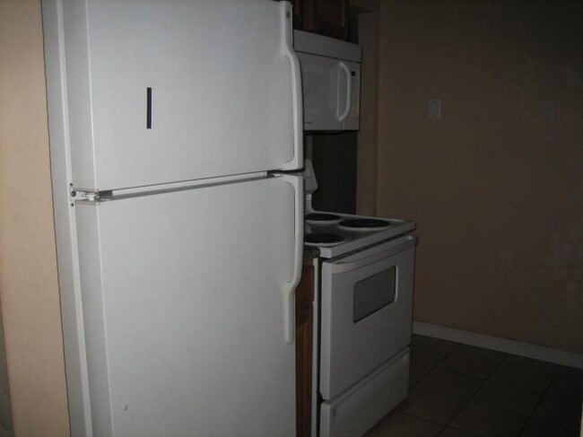 Building Photo - 1 bedroom in Jacksonville FL 32257