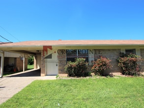 Building Photo - 12381 Cimmarron Dr