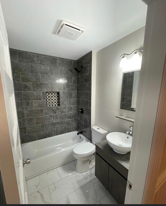 1106 Smithfield Ave Unit 1, Lincoln, RI 02865 Apartments in Lincoln, RI