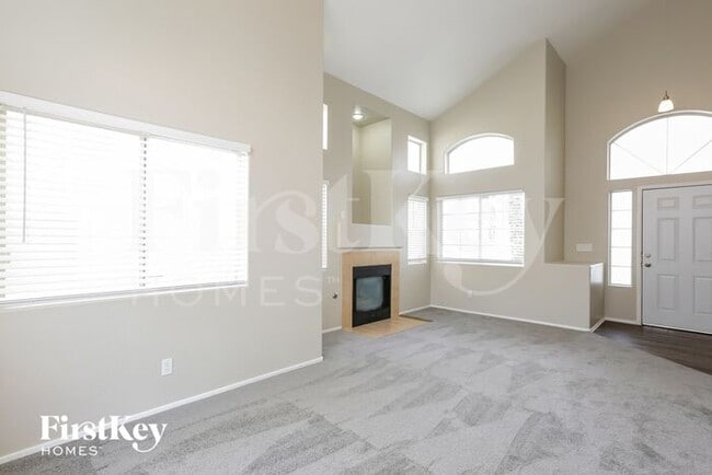 Building Photo - 6721 Rancho Santa Fe Dr