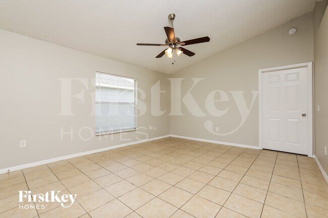 Foto del edificio - 6501 Viewpoint Ct