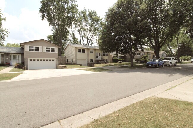 Foto del edificio - 741 Westmere Rd