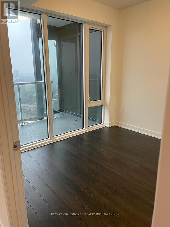 Photo du bâtiment - 50 O'Neill Rd