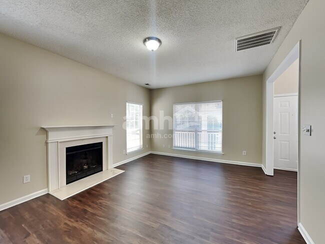 Building Photo - 8638 Flowers Court