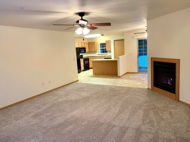 Building Photo - River Trail Estates - Half Off Security De...
