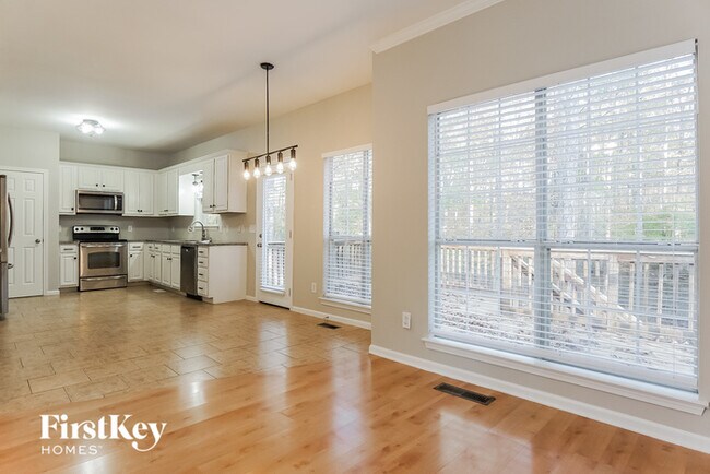 Foto del edificio - 543 Hunter Hills Way