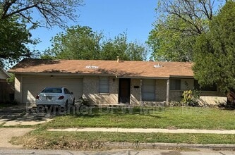 Building Photo - 1225 Fairdale St