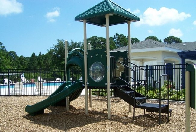 Building Photo - THE PARK AT PALM BAY