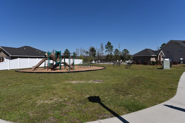 Building Photo - 253 Augusta Way