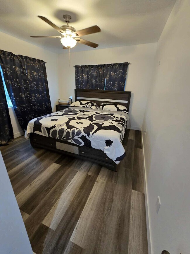 Foto del edificio - 534 R Ave