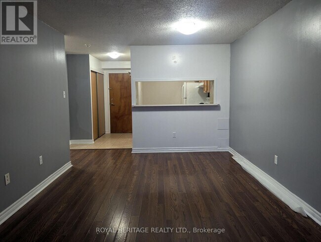 Building Photo - 3050 Ellesmere Rd