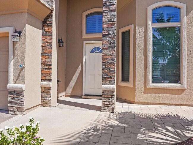Building Photo - 3 Bedroom Single Family Home in El Paso