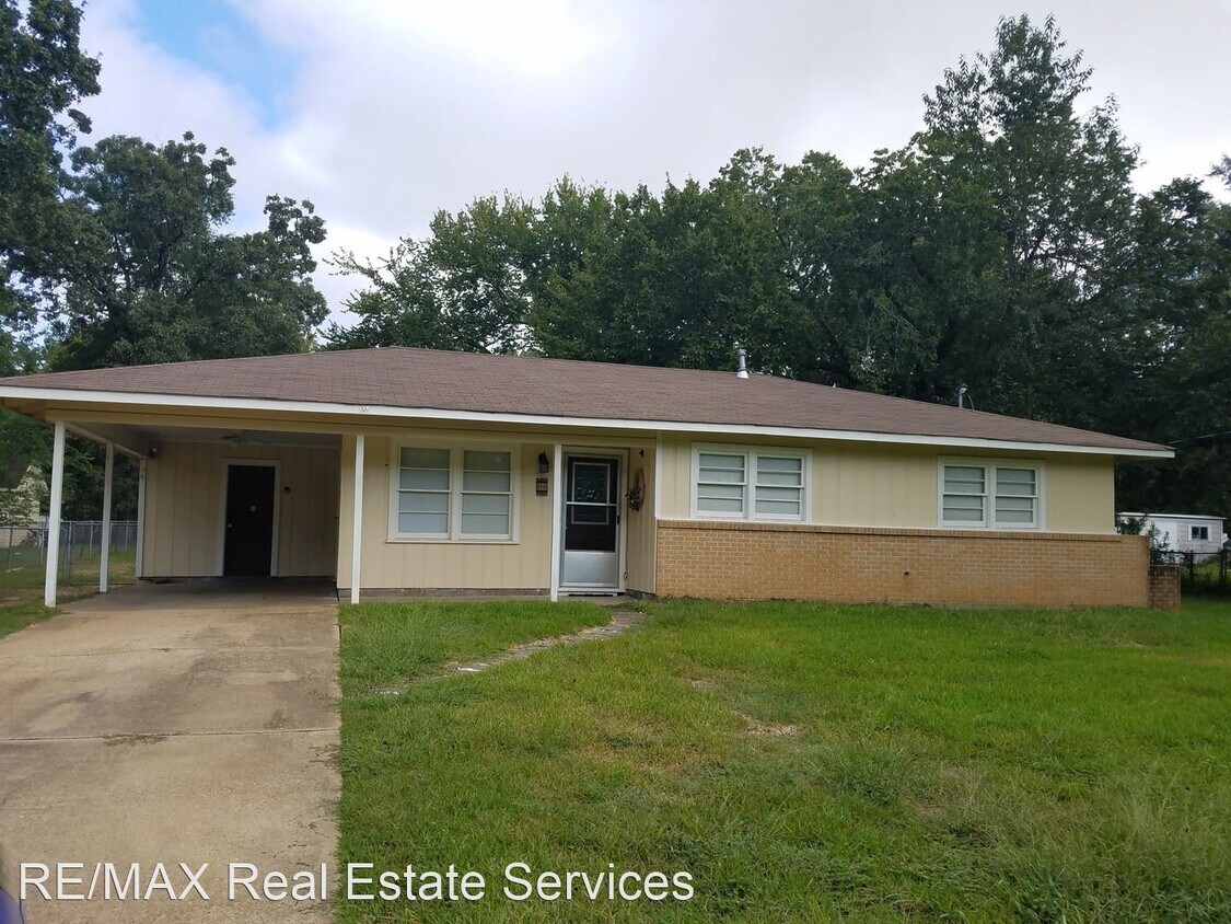 Primary Photo - 3 br, 1 bath House - 6340 Westwood Road