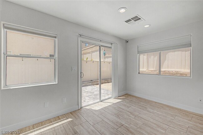 Building Photo - 8168 New Leaf Ave