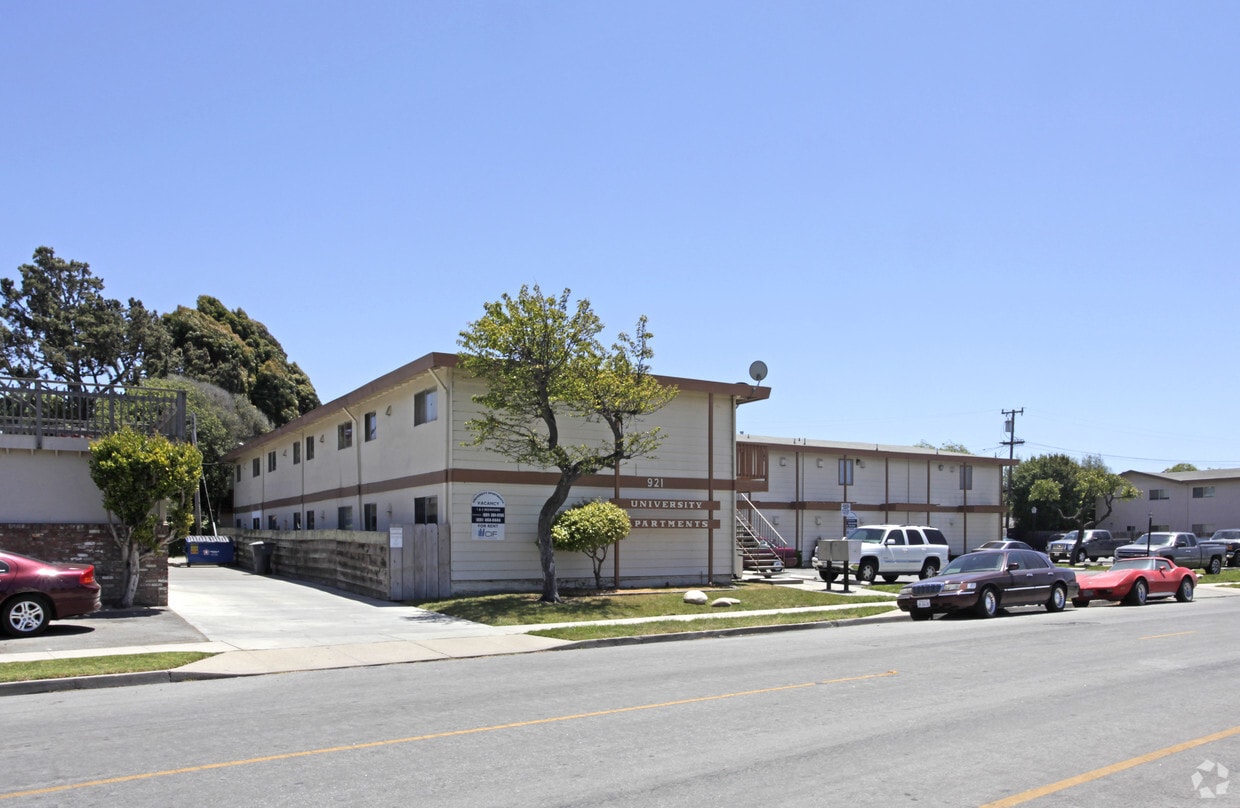 Primary Photo - University Apartments