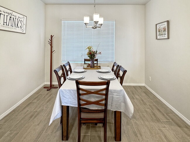 Building Photo - Almost New (2025) Home in Central Rio Rancho!