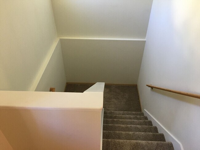 Foto del edificio - 1050 S Westcliff Pl