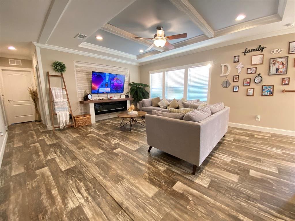 Primary Photo - 167 Lacy Dr