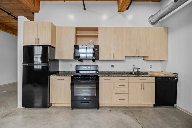 Foto del edificio - 88 Gerrish Ave
