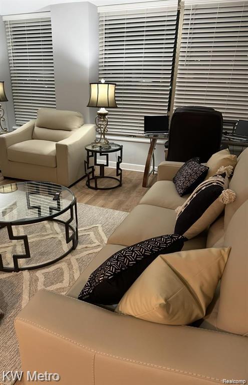 Foto del edificio - 3320 Spinnaker Ln