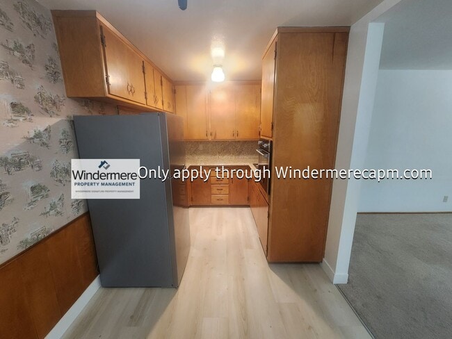 Building Photo - 4421de
