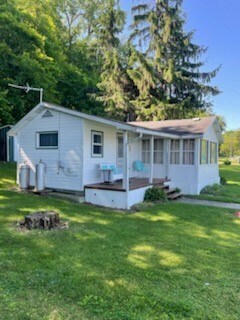 Foto del edificio - 274 Elk Creek Rd