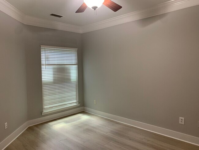 Building Photo - 18769 Vineyard Point Ln