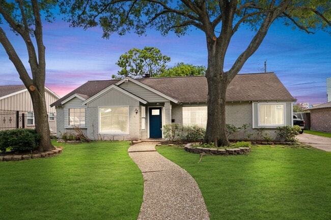 Building Photo - 10623 Wickersham Ln