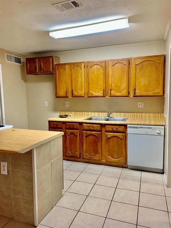 Building Photo - 6834 Tara Dr