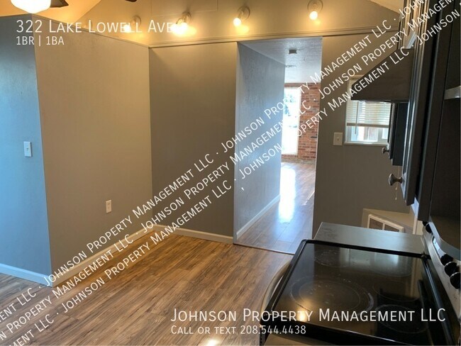 Foto del edificio - 322 Lake Lowell Ave