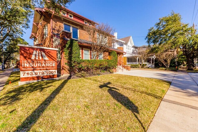 Building Photo - 3718 Mt Vernon St