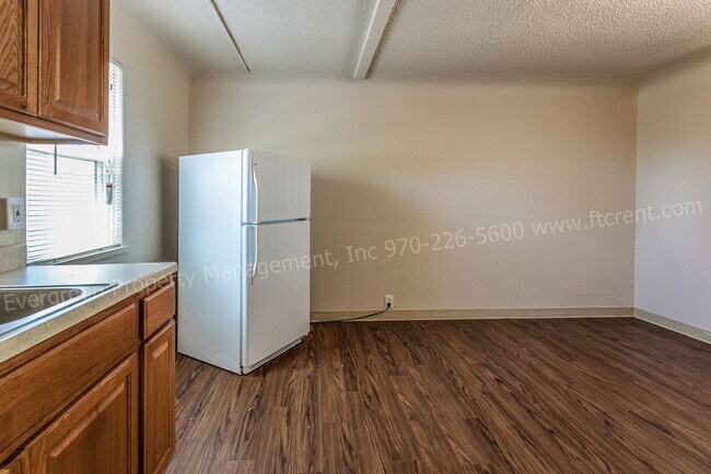 Foto del edificio - 161 S Lincoln Ave