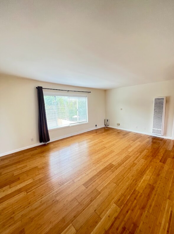 Foto del edificio - 2637 S Centinela Ave