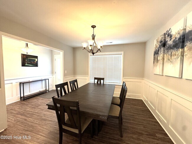 Foto del edificio - 425 Pebble Shore Dr