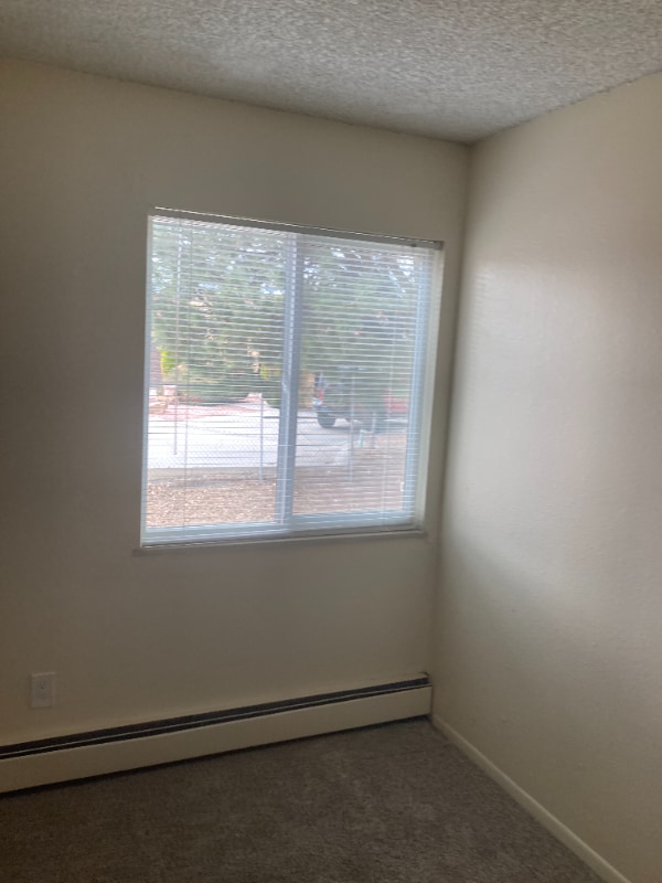 Foto del edificio - 70 Douglas Ln