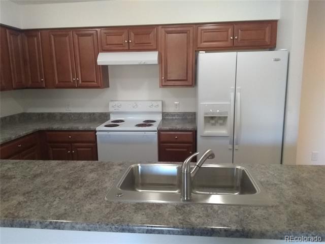 Foto del edificio - 14500 E 2nd Ave