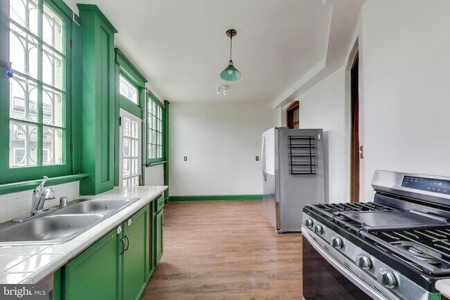 Foto del edificio - 140 Bryant St NW